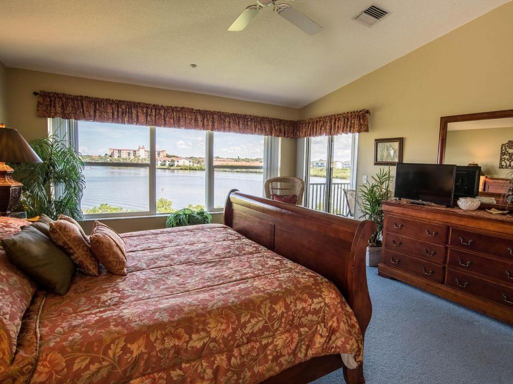 Gulf Retreat 2: Magnificent Water Views, Steps To Beach, None Cleaner, None Nicer! クリアウォーター・ビーチ エクステリア 写真